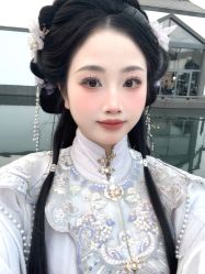 -一揽芳华汉服旗袍体验馆(拙政园店)