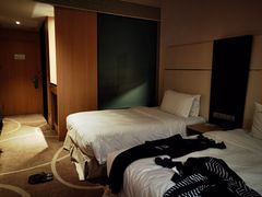 -上海虹桥西郊假日酒店