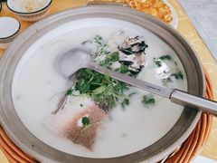 -天乐农家鱼头王(天目湖店)