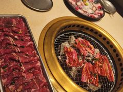 -蚂蚁洞·烤肉大营地(上海静安大悦城店)