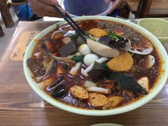 -不起眼麻辣烫凉皮店