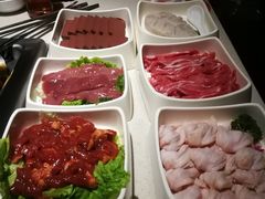 -海底捞火锅鲜切牛肉主题店(长寿路店)