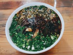 -龙树园麻辣米线