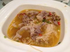 酸汤肥牛-自贡盐帮菜·玩辣餐厅(樱花园西街店)