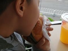 -麦当劳(展览路店)