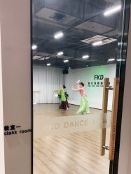 -防空洞舞蹈·瑜伽