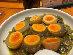 -帅巴人舅母子腊蹄民俗村