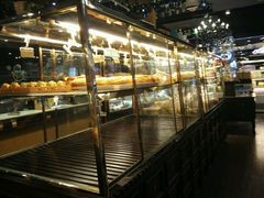 面包甜点陈列柜-米洛克欧洲蛋糕(西南路店)