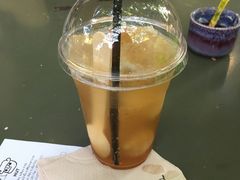 -莓园冰淇淋店