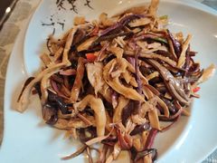 -小厨子私房菜·云南美食店