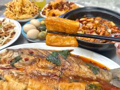 -丹水桥地锅鱼·翘嘴鲌·地方特色全鱼宴(丹江口大坝店)