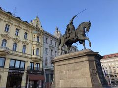 -耶拉契奇总督广场