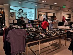 -H&M(天一广场店)