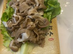 -周老三跷脚牛肉·全牛火锅(非遗传承店)