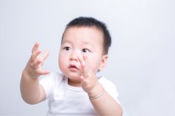 点击看大图 -至上宝贝儿童摄影(城堡店)