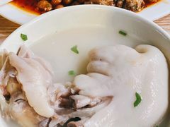 -雷祖芳老妈蹄花店