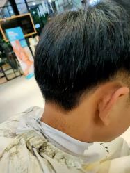 -首脑美发沙龙