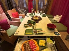 -润园四季椰子鸡火锅(卓越INTOWN店)