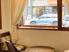 靠窗位-Ginko银子(青龙街店)