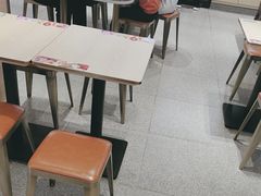 -小杨生煎(金山百联购物中心3楼店)