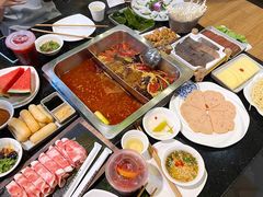 -百年川椒重庆老火锅(光谷店)