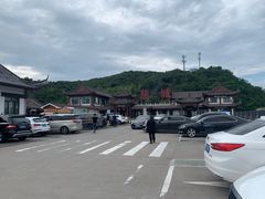 -慈城服务区-停车场