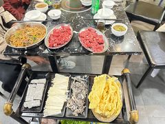 -牛一煲美食(江高店)