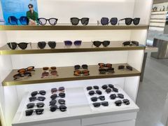 -视野联行眼镜(第一国际店)