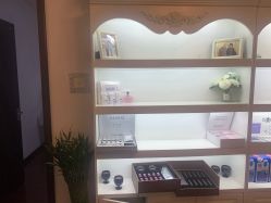 -美肤盾祛痘·问题肌头疗管理中心