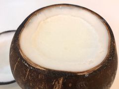 -志龙皇冠吃货椰子铺