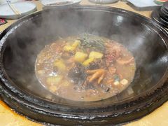 -万里闯关东铁锅炖菜馆(高新旗舰店)