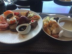 -唐拉雅秀酒店-西锦汇空中BBQ·思创餐厅