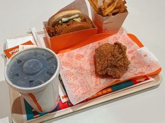 -Popeyes炸鸡·汉堡·奶昔(五角场万达店)
