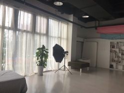 -可爱多国际儿童摄影会馆(龙泉店)