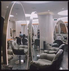 -东秀护肤造型