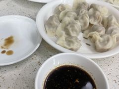 酸菜油滋子饺-捏上开口笑海鲜水饺(台山街店)