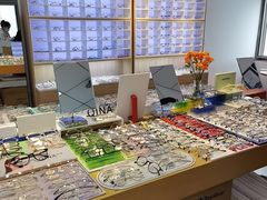 -天空之镜眼镜店蔡司依视路配镜授权零售店(望京颐堤港店)