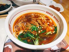 -呷佬·长沙手工米粉(金沙江路店)
