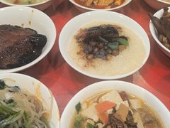 -蓝田九大碗民俗食府(蓝田店)