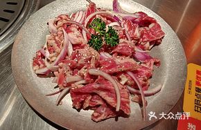 谷饲鲜切牛肉