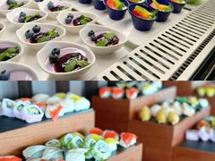 -亚洲国际大酒店·云顶阁旋转自助餐厅