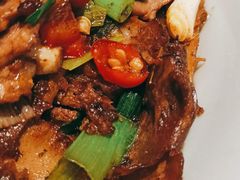 土猪回锅肉-吃饭皇帝大土家民族菜(正大广场店)