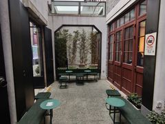 -星巴克臻选(上海今潮8弄店)