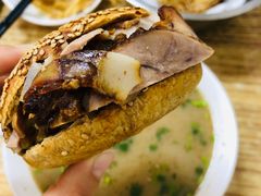 烧饼夹肘子-老四烧饼铺(丽源路店)