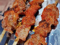 -烤肉小伙烤肉店