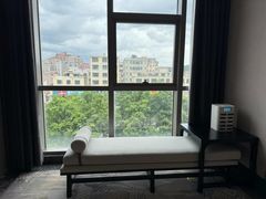 -雲宜贵宾舍酒店(深圳龙东地铁站店)