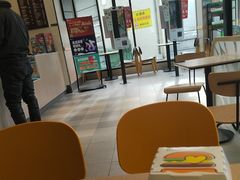 -德克士(安新百隆购物店)