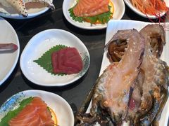 -雍容荟帝王蟹活龙虾展台自助(IFS黑金店)
