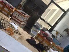 -凤凰路何眼镜香辣蟹(花果园店)