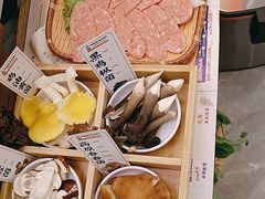 -阿婆情腊排骨火锅(金虹路店)